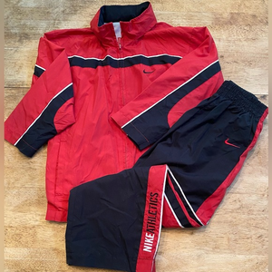 Vintage Nike Youth Size 6 Red/Black Windbreaker Track Suit Set With Hood‎